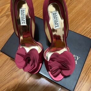 Badgley Mischka Women's Burgundy Heels with Floral Detail